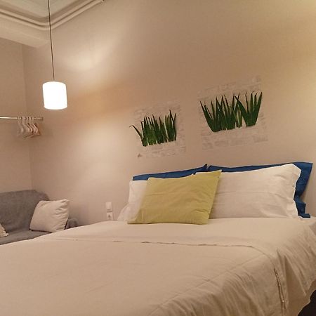 Filopappou Decent Apartment Athènes Extérieur photo