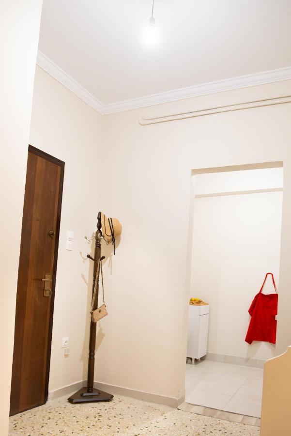 Filopappou Decent Apartment Athènes Extérieur photo