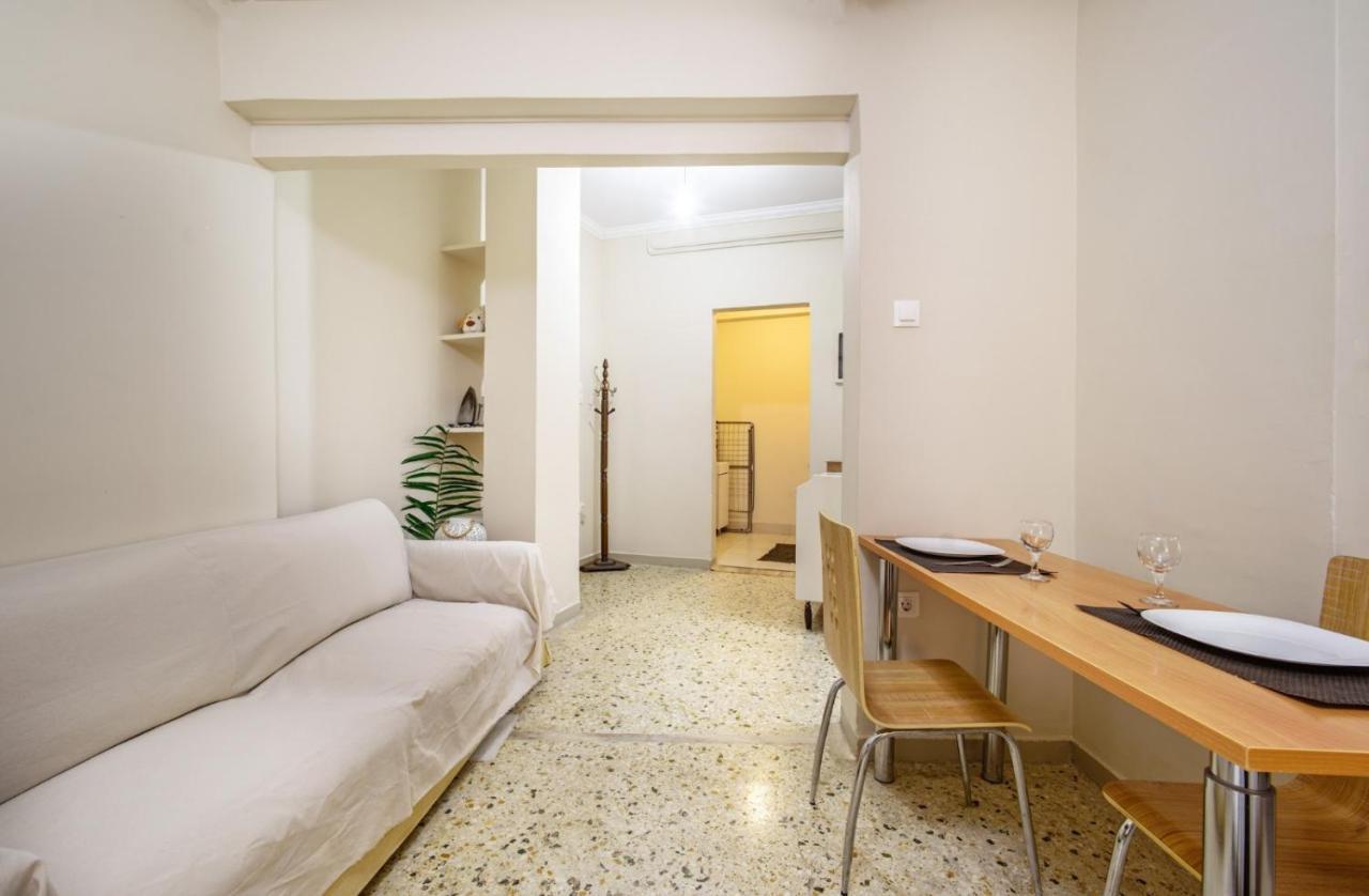 Filopappou Decent Apartment Athènes Extérieur photo