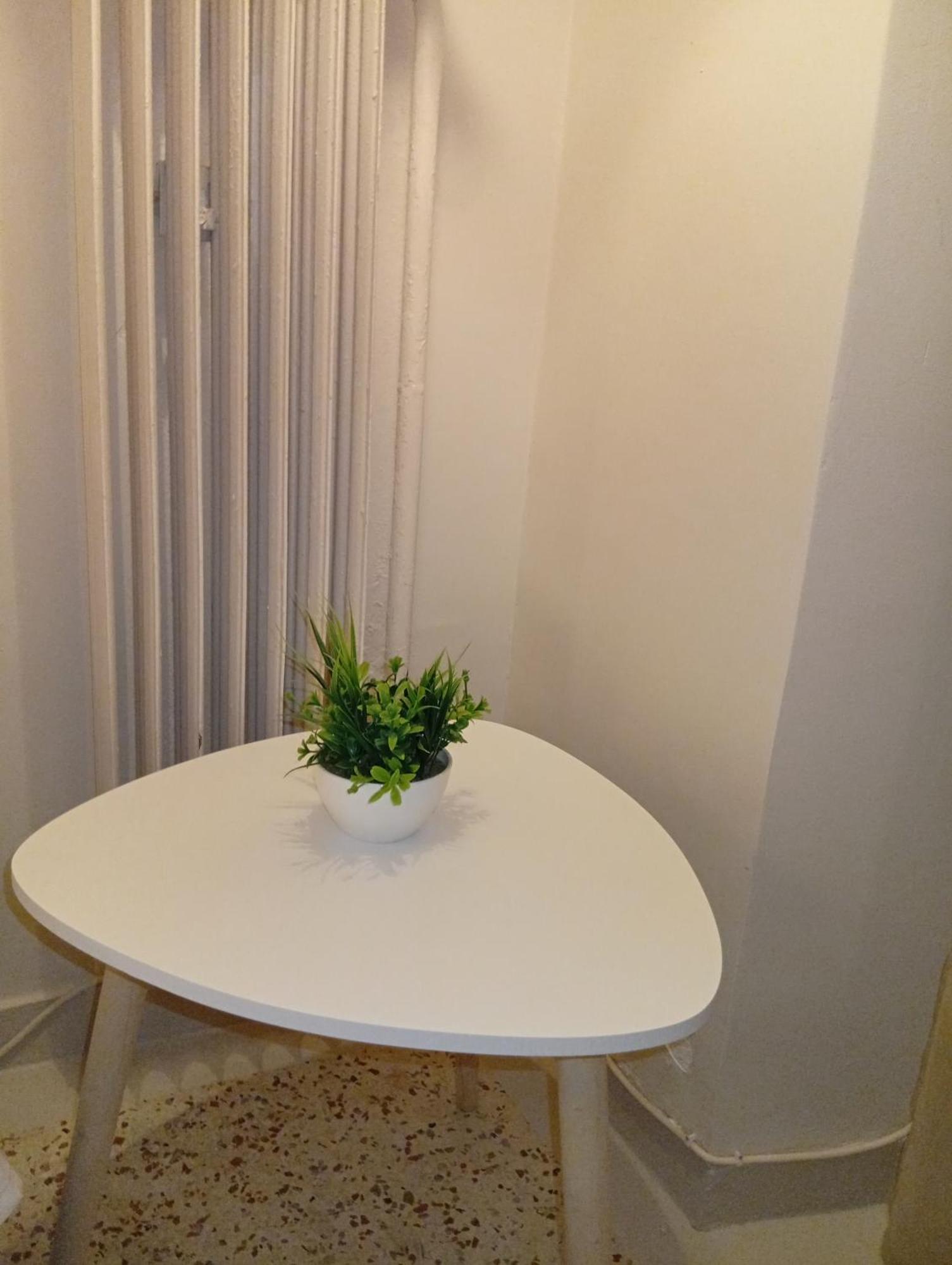 Filopappou Decent Apartment Athènes Extérieur photo