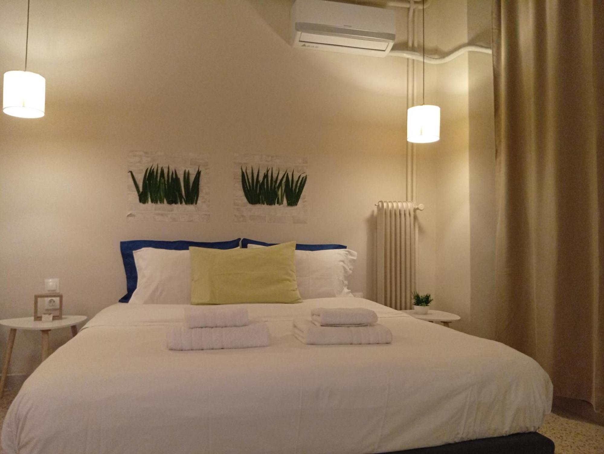 Filopappou Decent Apartment Athènes Extérieur photo